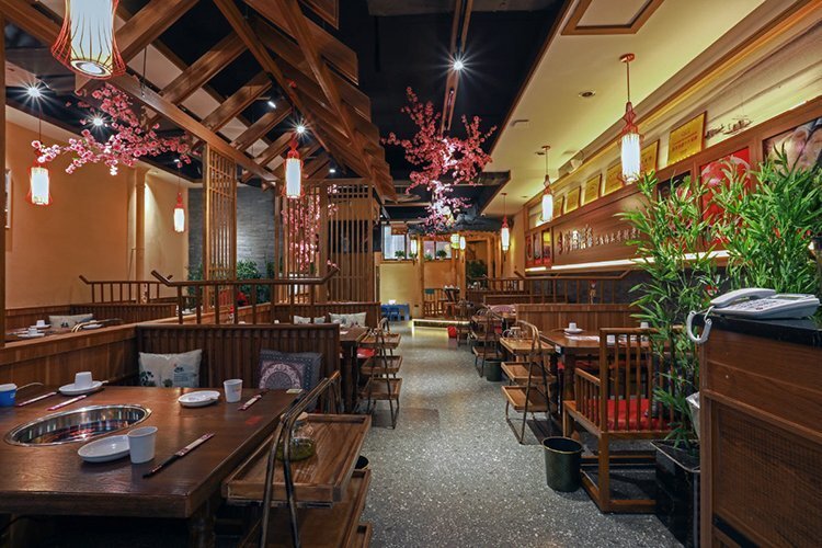 復(fù)古民國(guó)風(fēng)餐廳，重溫舊時(shí)光的韻味